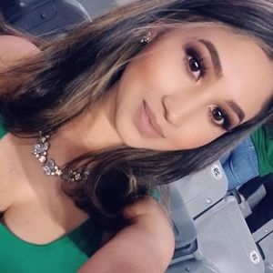 Meet your Posher, Denisse